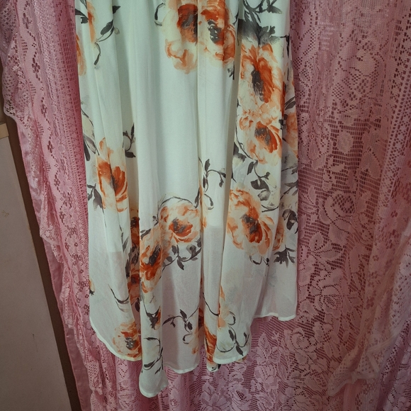 As U Wish| Floral Dress Size S - Picture 16 of 16